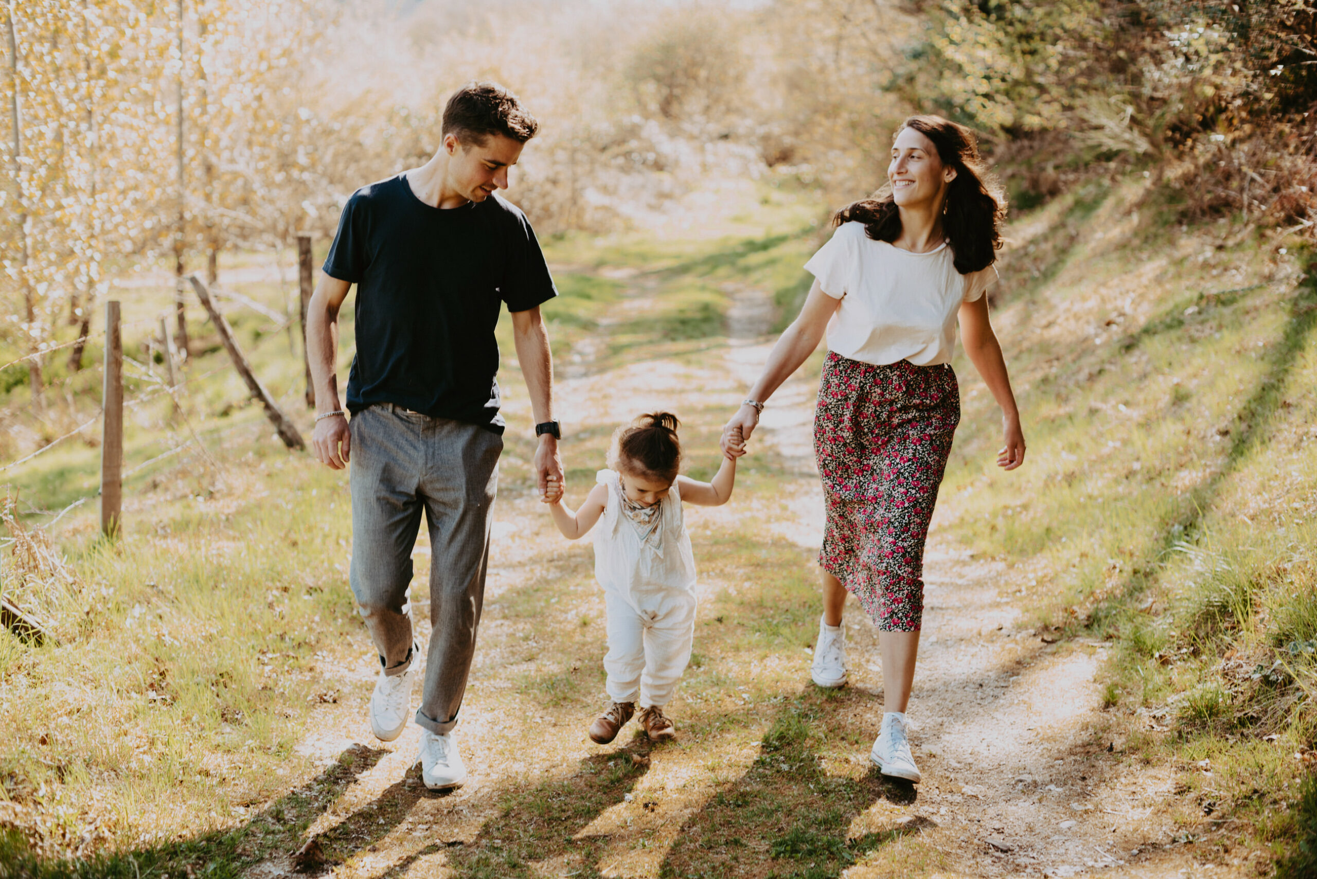 photo de famille dans la nature en Corrèze